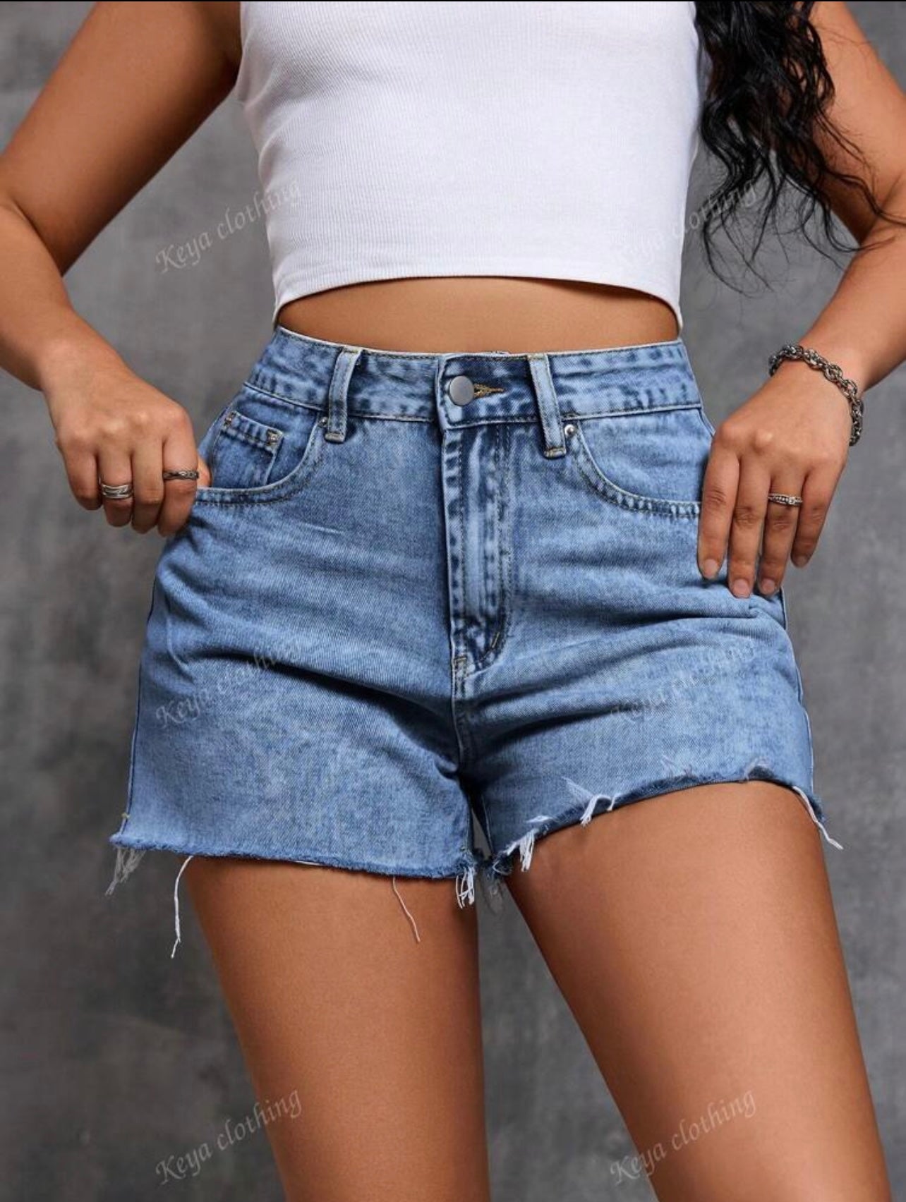 summer distressed denim shorts